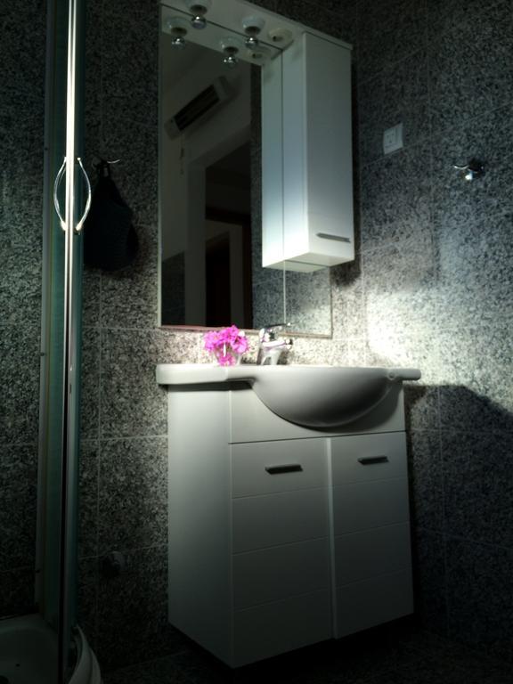 Holiday Home Mala Duba Živogošće Habitación foto